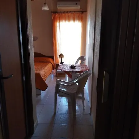 Asteria Apartment *
